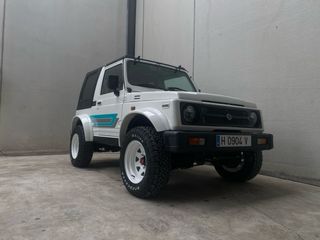 Pack 4x4 Look ancho aletines + Llantas + Neumático