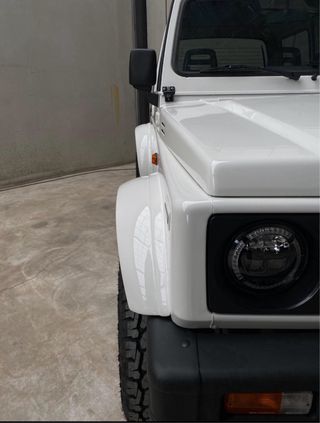 Lote de Aletines + Llantas + Neumático