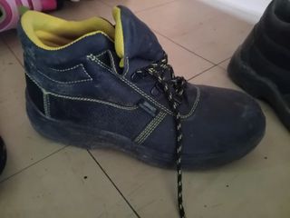 Zapatos seguridad trabajo 43 y 39