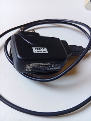 Cargador LG MicroUSB - TA-U123