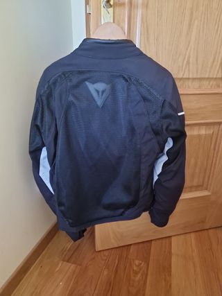 Cazadora moto Dainese NUEVA
Talla 48 