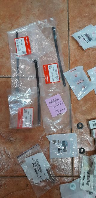 Recambios Honda VFR750F