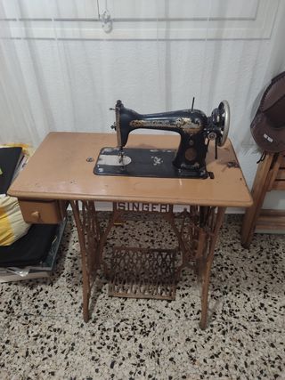 Máquina coser Singer antigua