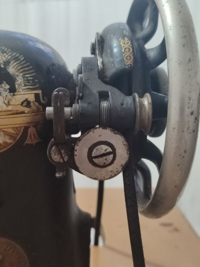 Máquina coser Singer antigua