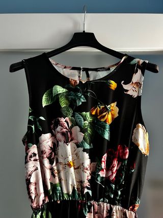 Vestito lungo floreale estivo senza maniche