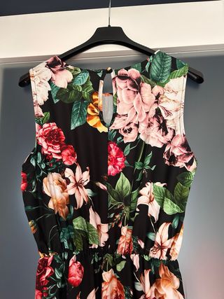 Vestito lungo floreale estivo senza maniche