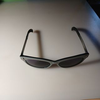 Occhiali da sole vintage grigi