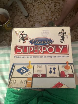 Superpoly y Monopoly: ¡Juegos de mesa!