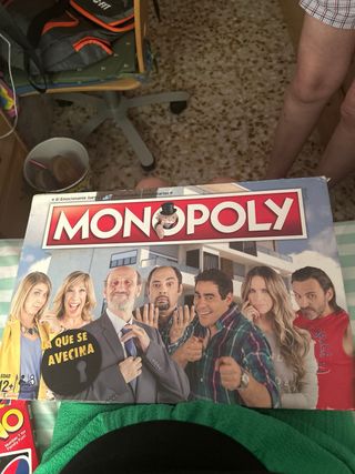 Superpoly y Monopoly: ¡Juegos de mesa!