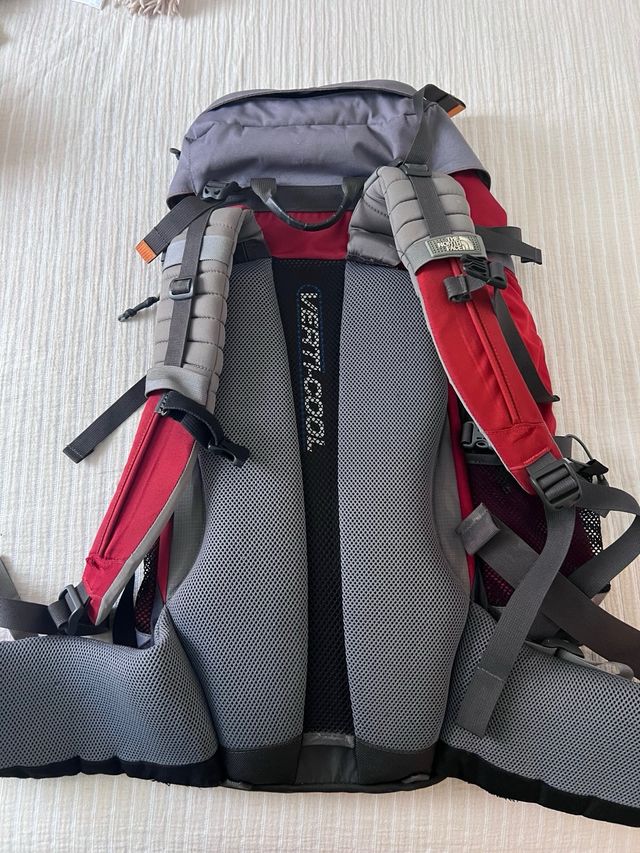 Mochila North Face Terra 35 - Gris/Roja