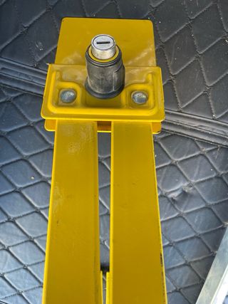 Cepo antirrobo para rueda