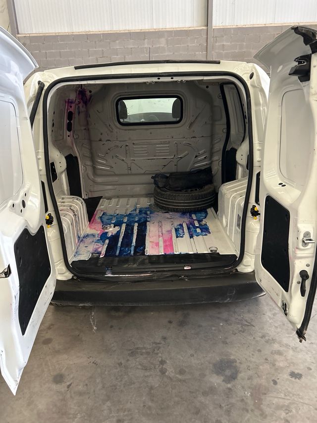 Fiat Fiorino - Furgoneta blanca 2018