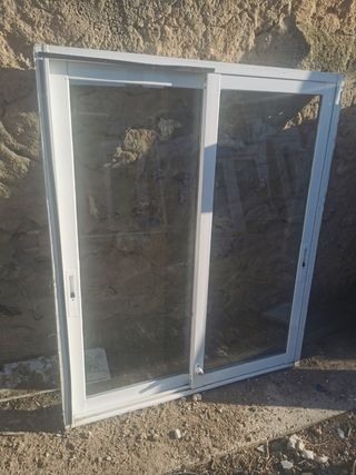 Ventana aluminio corredera 120x102