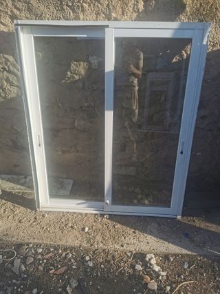 Ventana aluminio corredera 120x102