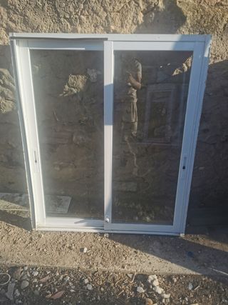 Ventana aluminio corredera 120x102
