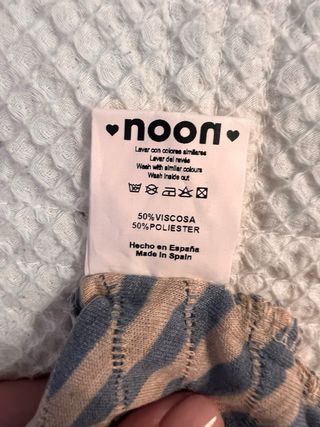 Top Noon manga asimétrica S