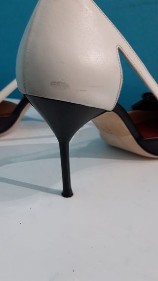 Zapatos Carolina Herrera bicolor tacón