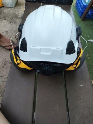 Casco protección Faru - con protección auditiva 3M