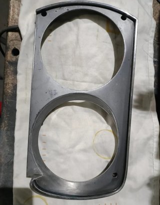 Bisel faro izquierdo Seat Fiat 124 Sport