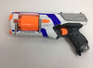 Nerf Elite Strongarm