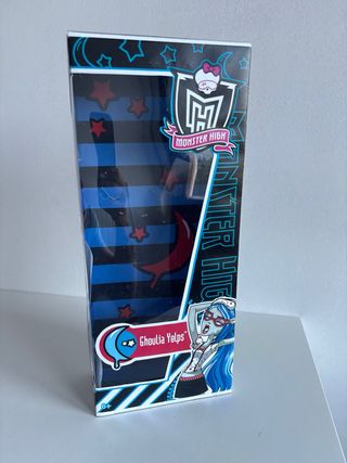 Caja Monster High Ghoulia Yelps Dead Tires