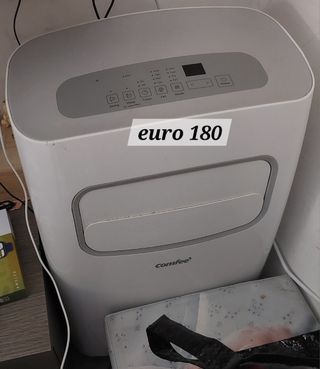 Condizionatore portatile bianco