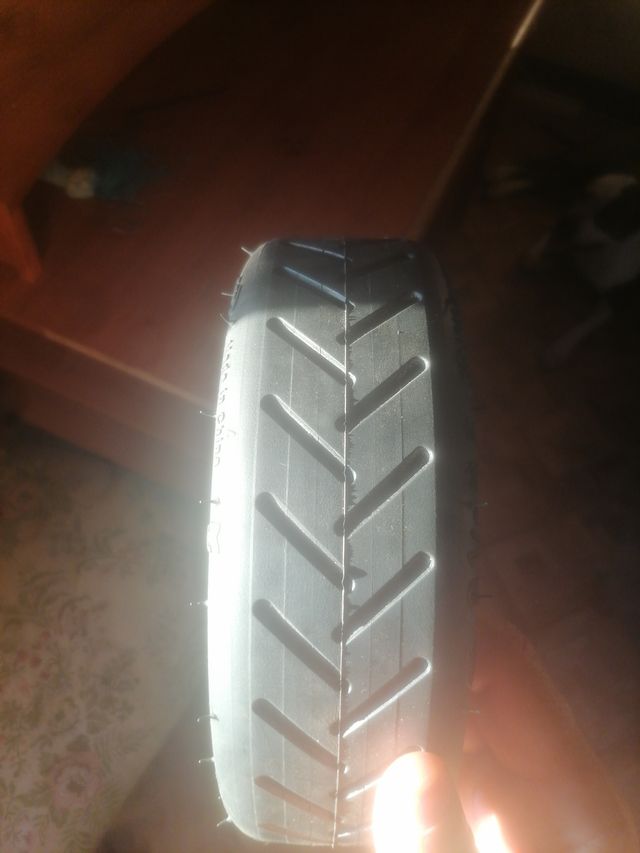 Neumatico patin xiaomi nuevo
