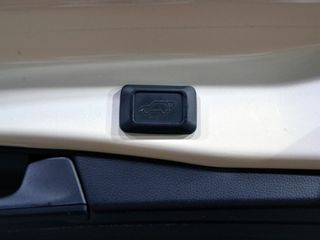 Toyota Rav4 2.5l 220H Luxury 4WD