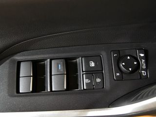 Toyota Rav4 2.5l 220H Luxury 4WD