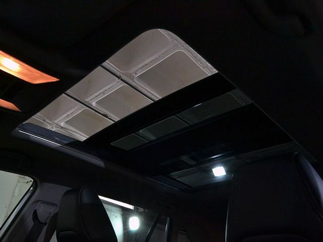 Toyota Rav4 2.5l 220H Luxury 4WD