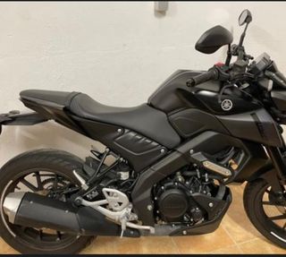 Yamaha MT-125 negra