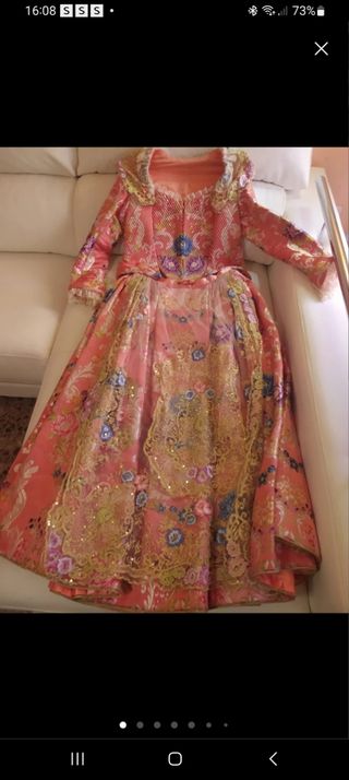 Traje de Fallera Rosa y Dorado