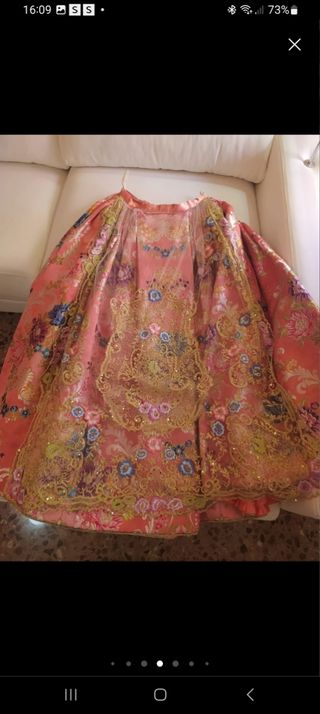 Traje de Fallera Rosa y Dorado