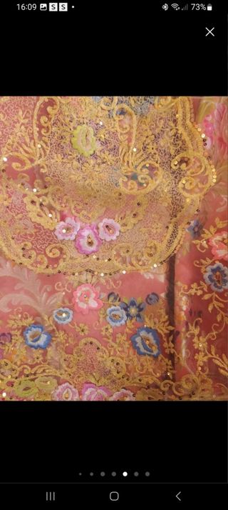 Traje de Fallera Rosa y Dorado
