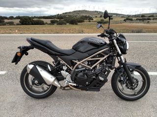 SUZUKI SV650 