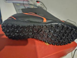 Botas Puma niño fútbol taco turf