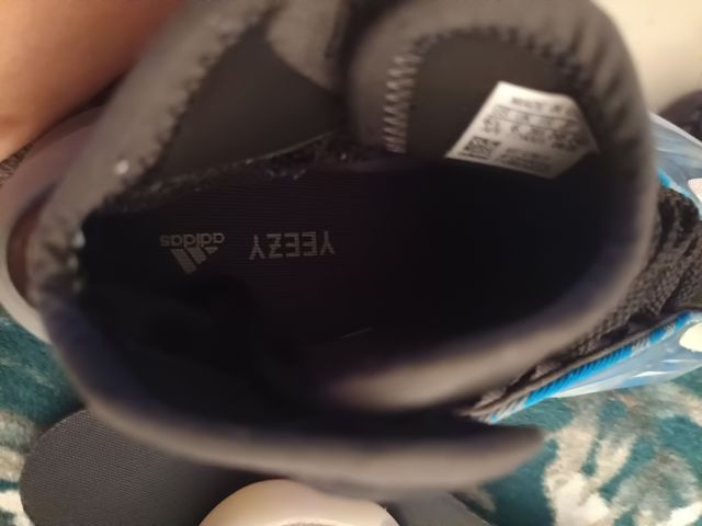 Zapatillas Yeezy Qntm - Azul y Blanco