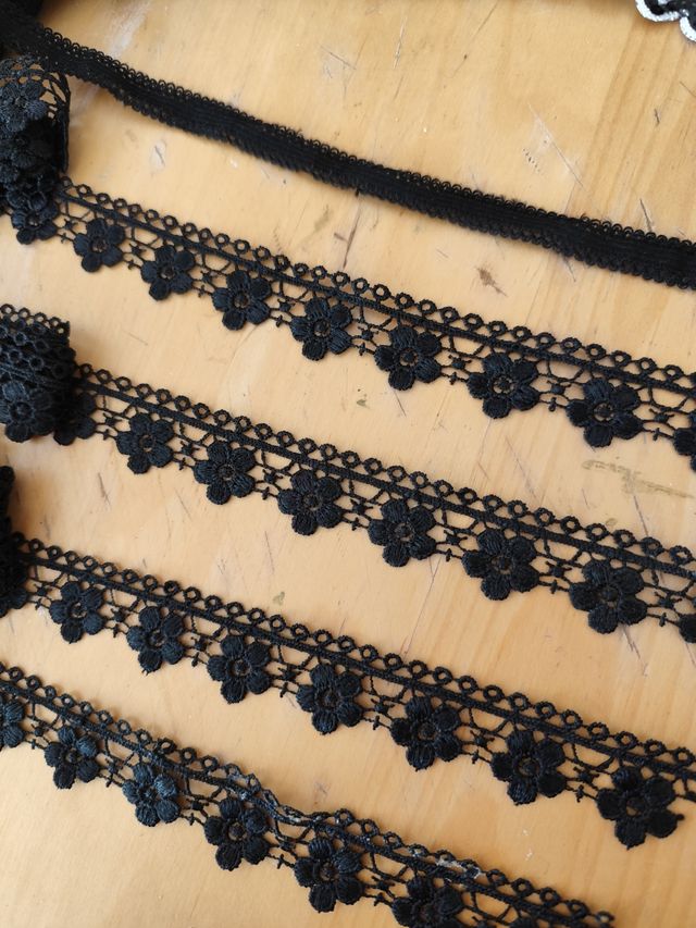 Pizzo nero - oro - argento