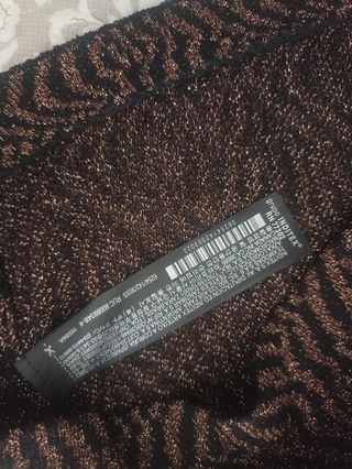 Top Zara brillo negro y dorado - Talla S