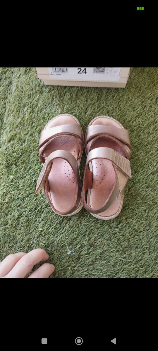 Sandalias niña piel bronce 24