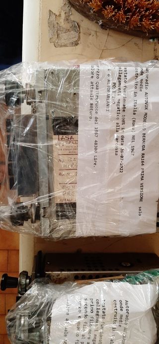 Autoradio Voxson vintage
pezzi 2 
