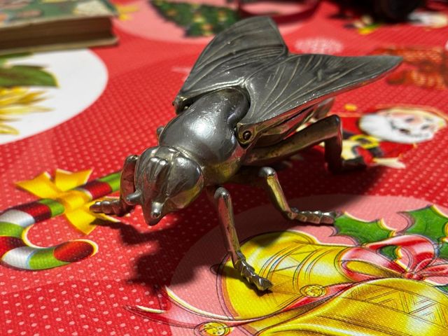 Cenicero vintage metálico