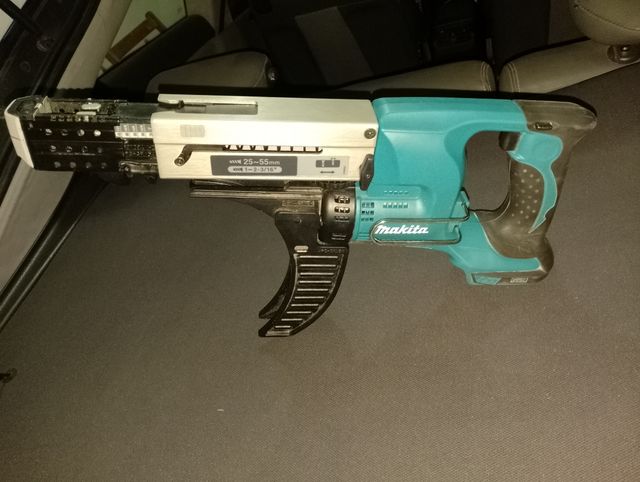 Atornillador Makita 18V bfr550