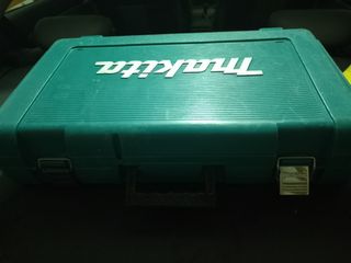 Atornillador Makita 18V bfr550
