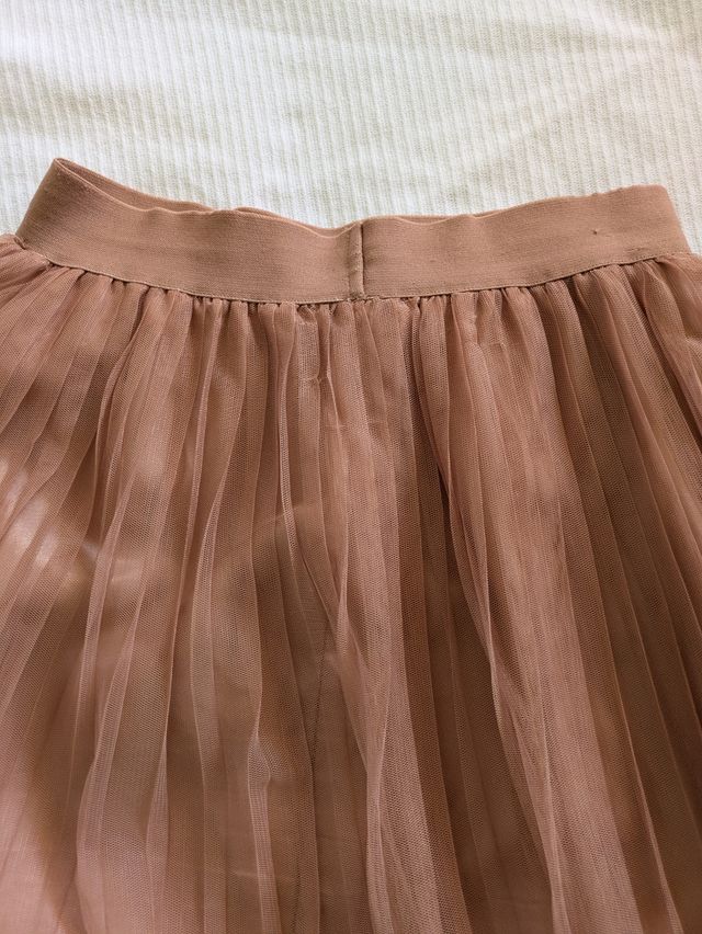 Falda midi plisada tul nude Zara TS