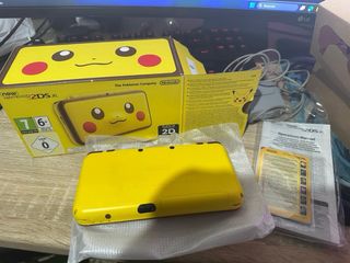 Nintendo 2DS XL Pikachu - Edición especial
