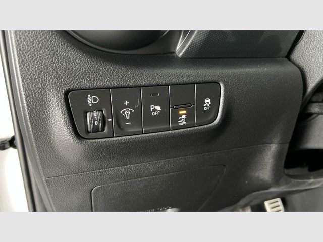 Hyundai Kona 150kW EV Maxx