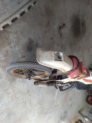 Rieju RV50: Motocicleta