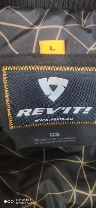 Chaqueta negra moto Revitt