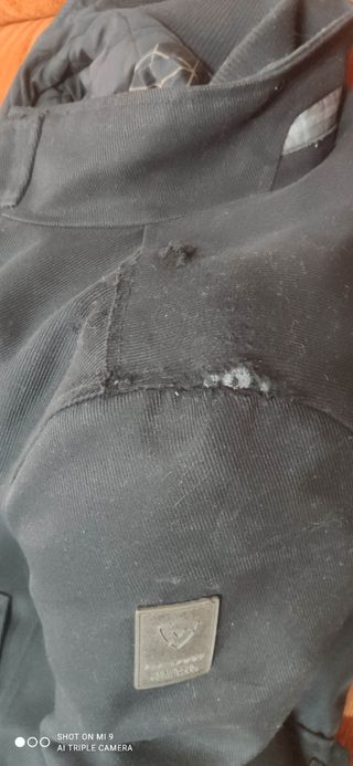 Chaqueta negra moto Revitt